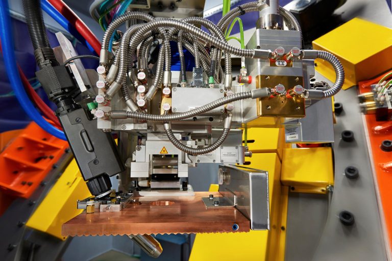 Addere Additive welding system eoat closeup