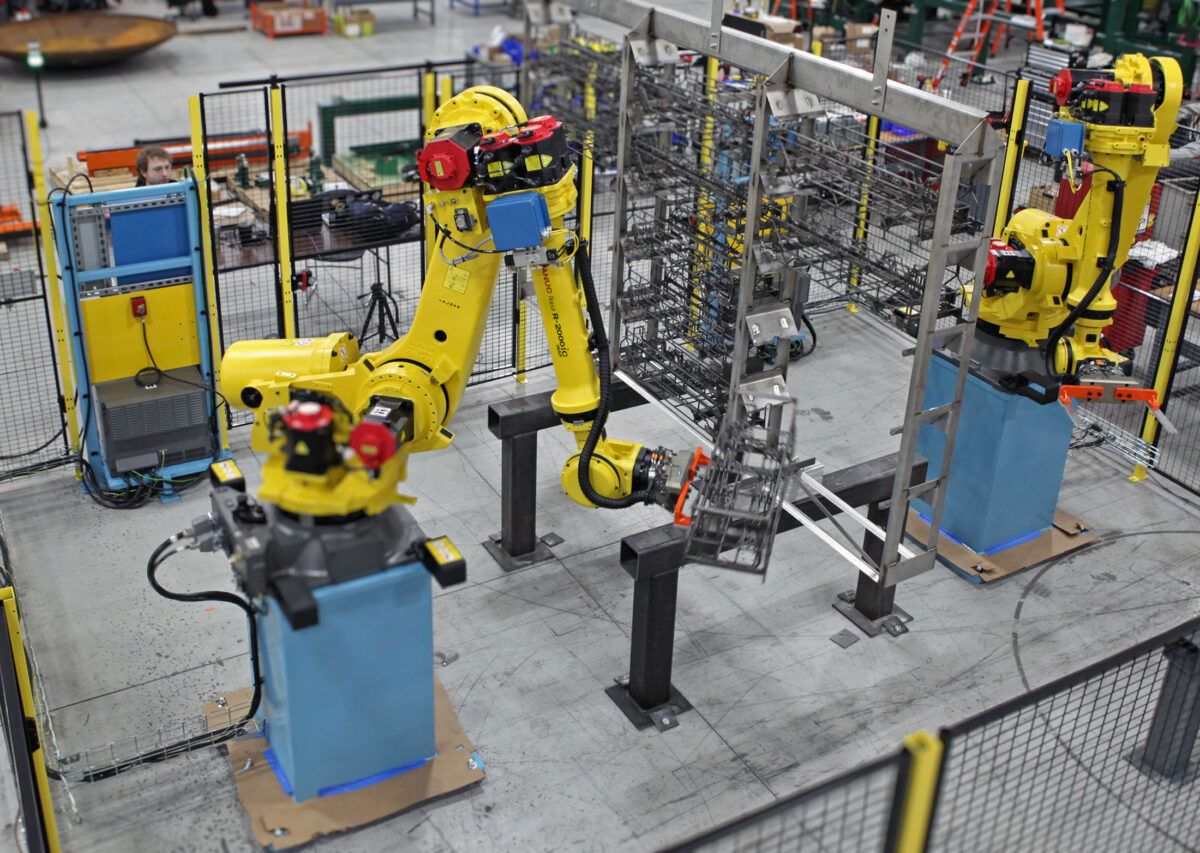 Robot Packaging & Palletizing Cell | Midwest Engineered Systems